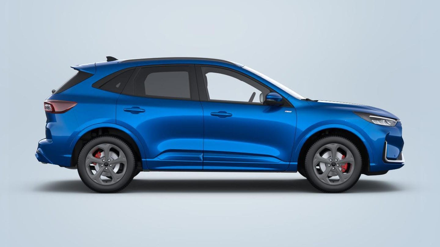 Niebieski Ford Kuga