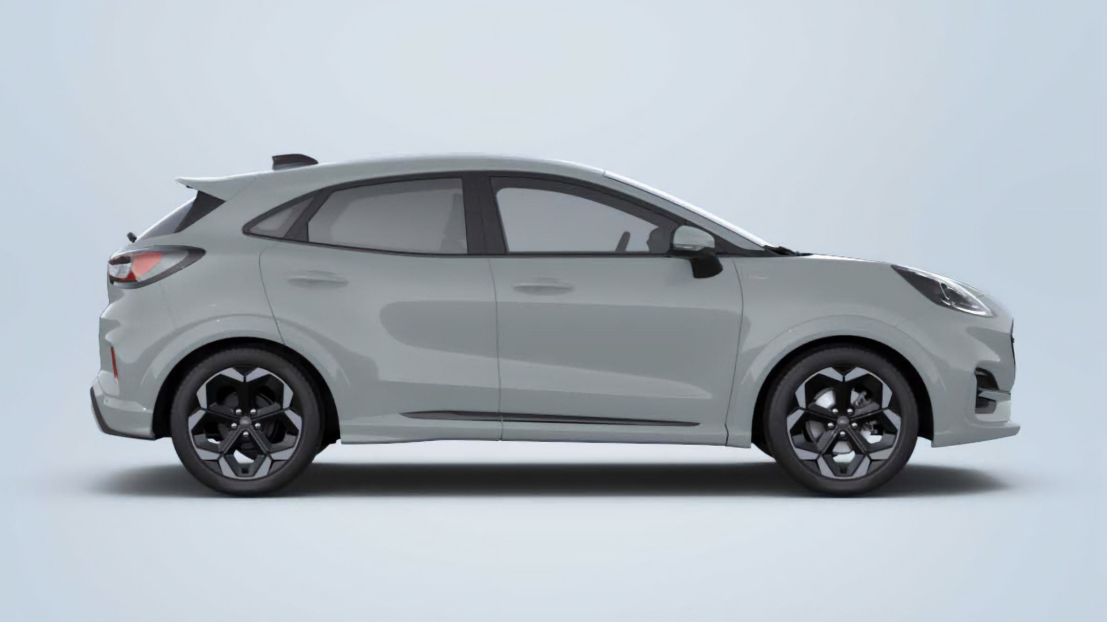 Szary Ford Puma