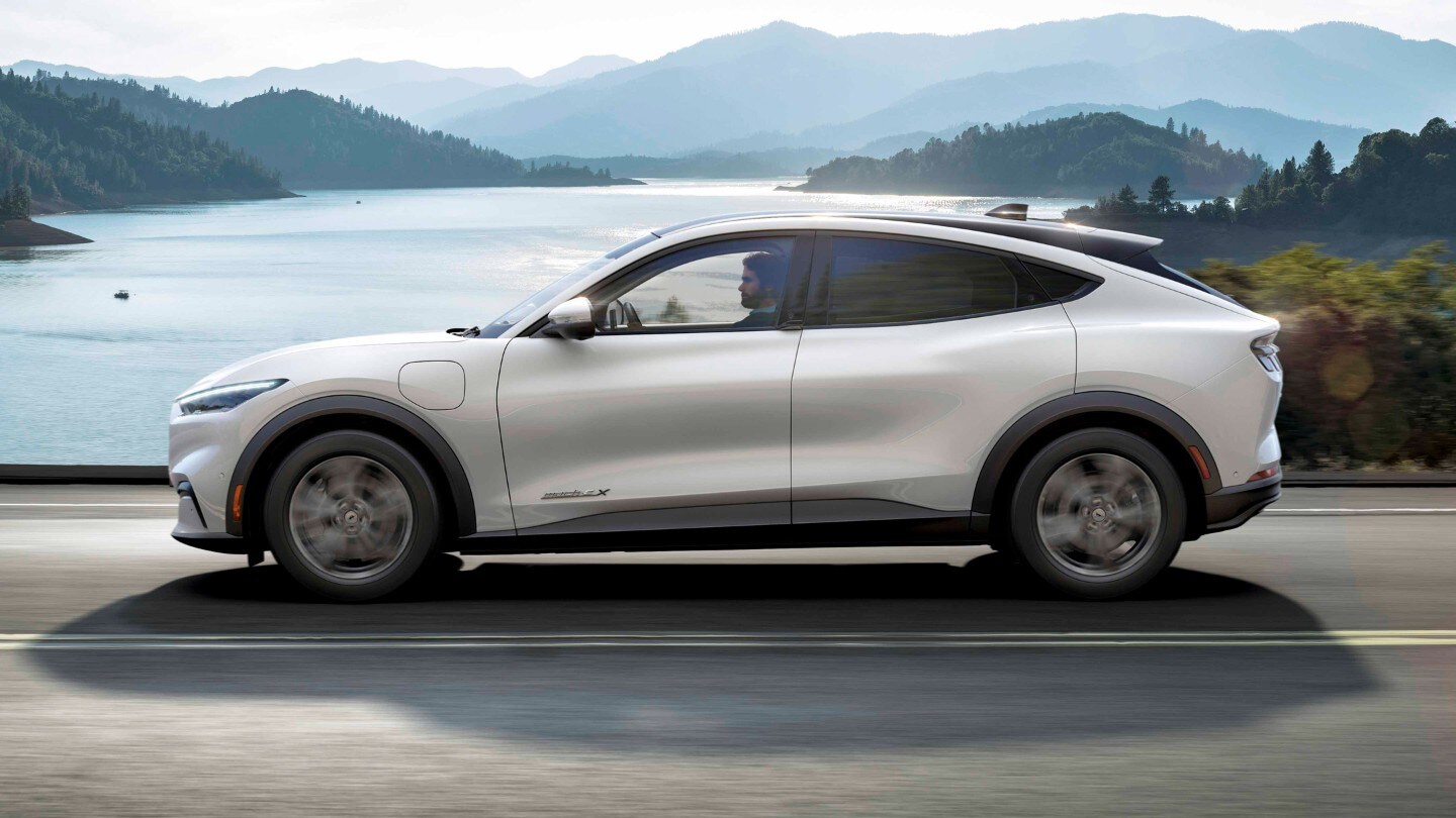 W Pelni Elektryczny Suv Ford Mustang Mach E Stylistyka Ford Pl W Pelni Elektryczny Suv Ford Mustang Mach E Stylistyka Ford Pl