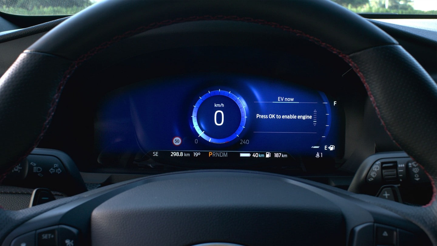Wnętrze Forda Explorer – cyfrowa deska rozdzielcza o przekątnej 12.3"