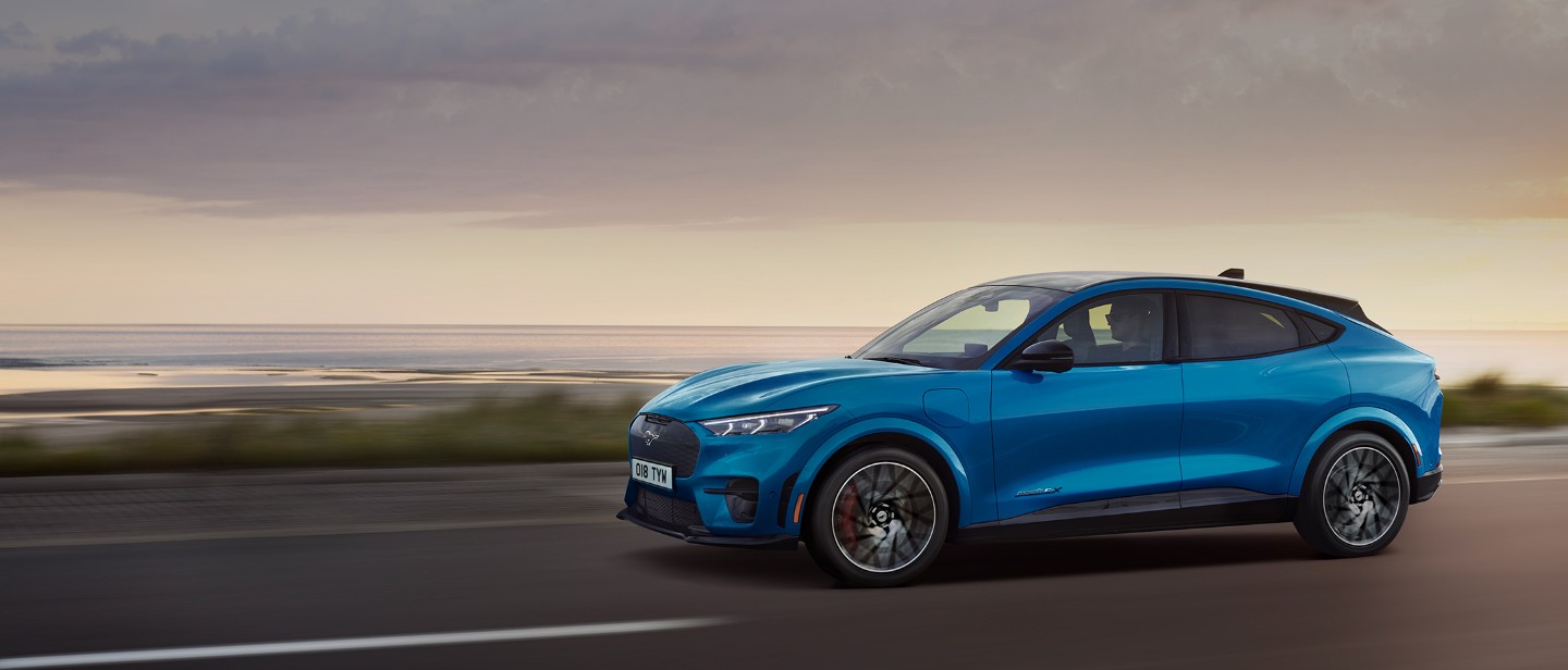 Ford Mustang MachE GT 487 KM Mocy W pełni elektryczny SUV Ford PL