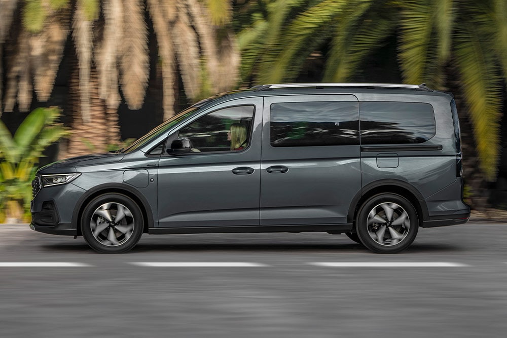 Ford Tourneo Connect – widok z boku