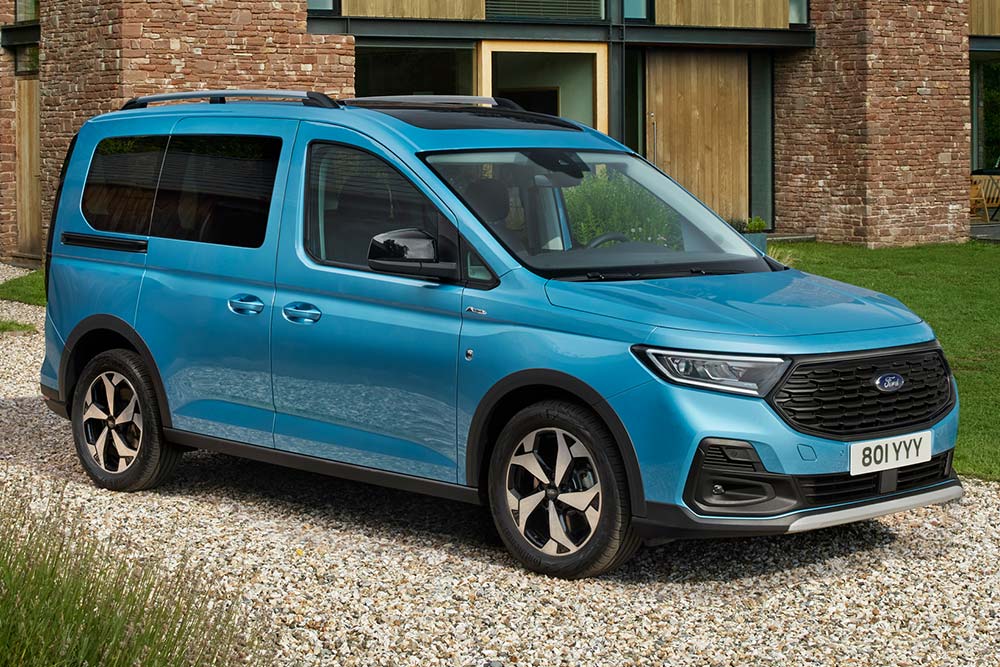 Ford Tourneo Connect – widok z przodu z profilu (3/4)