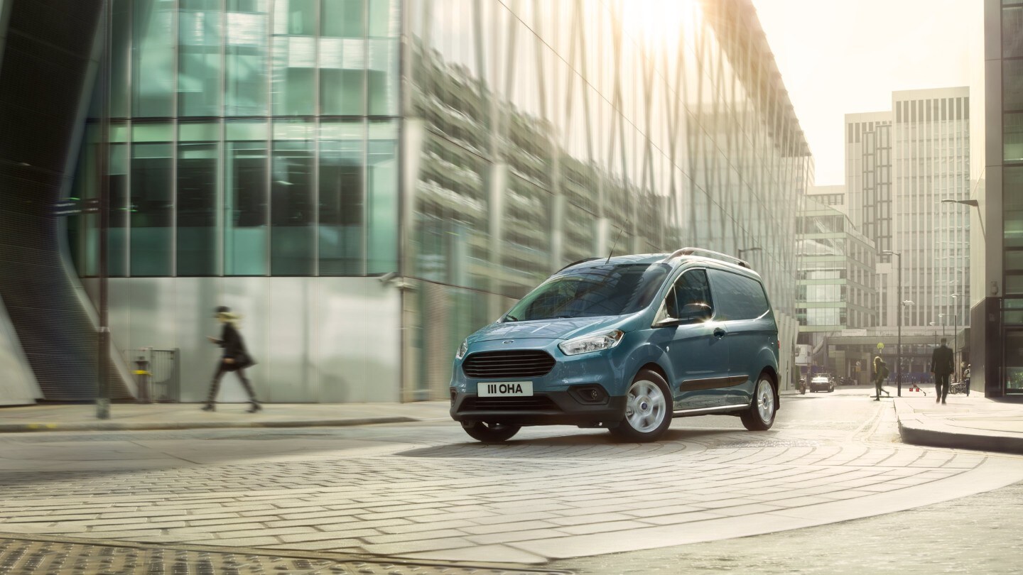 Ford Transit Courier turning circle