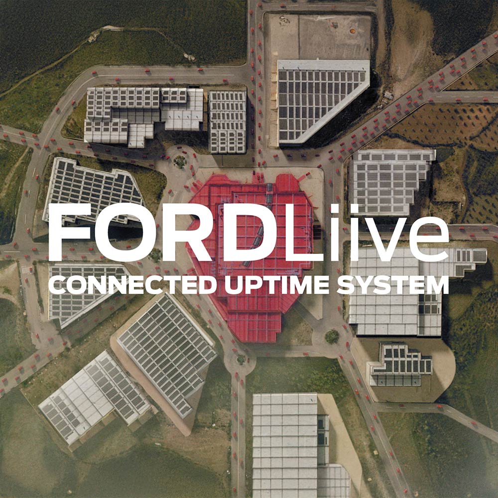 Widok z lotu ptaka na obiekt z logo FordLiive.